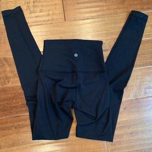 VEUC Size 2 Lululemon Luon HR Wunder Under Legging